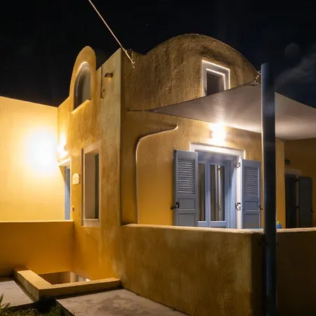 Kirina Private Traditional House