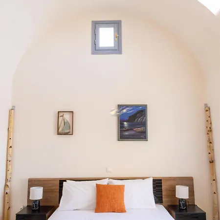 Kirina Private Traditional House Holiday home Kamari (Santorini)