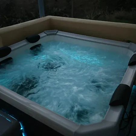 Kirina Private Traditional House Сasa de vacaciones Kamári