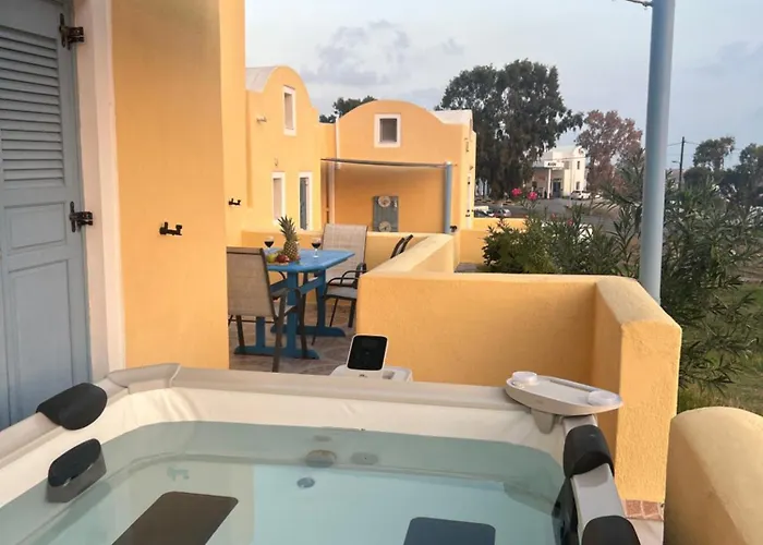 Kirina Private Traditional House Holiday home Kamari (Santorini)