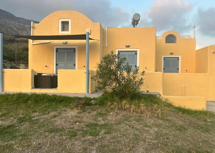 Kirina Private Traditional House Holiday home *