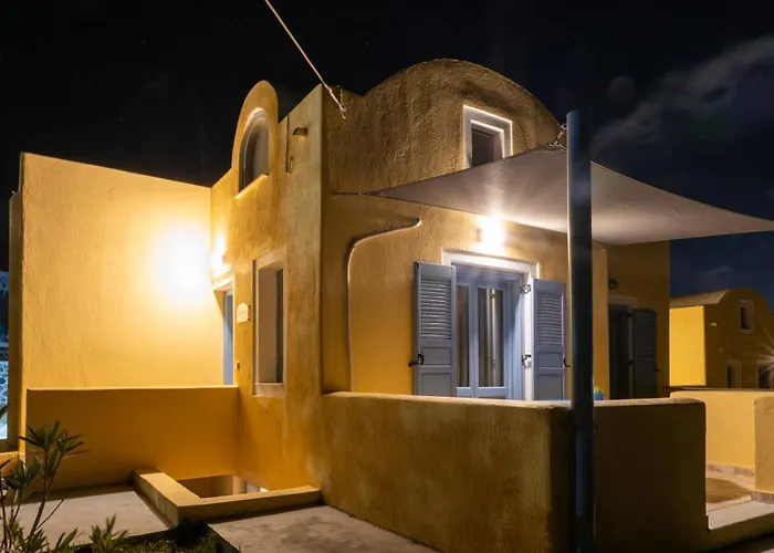 Kirina Private Traditional House